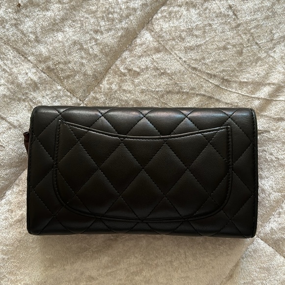 Authentic Chanel woc crossbody - Picture 2 of 6